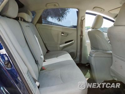 Zdjęcie 10 z 12 samochodu: 2015 TOYOTA PRIUS VIN:JTDKN3DU4F1927496 - miniatura