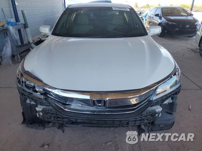 Piąte zdjęcie samochodu w środku: 2016 HONDA ACCORD EXL VIN:1HGCR3F85GA008473 - miniatura