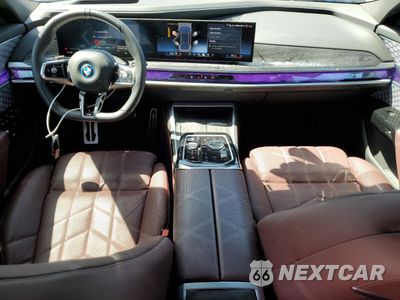 Zdjęcie 8 z 13 samochodu: 2024 BMW I7 XDRIVE60 VIN:WBY53EJ09RCP16432 - miniatura