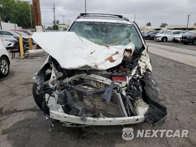 Piąte zdjęcie samochodu w środku: 2018 TOYOTA RAV4 SE VIN:JTMNFREV7JJ725510 - miniatura