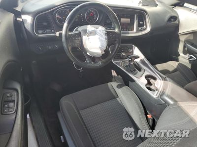 Zdjęcie 8 z 14 samochodu: 2016 DODGE CHALLENGER SXT VIN:2C3CDZAG8GH264773 - miniatura