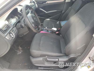 Zdjęcie 7 z 12 samochodu: 2012 VOLKSWAGEN PASSAT S VIN:1VWAP7A3XCC035002 - miniatura