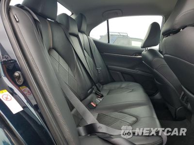 Zdjęcie 10 z 15 samochodu: 2018 TOYOTA CAMRY L VIN:4T1B11HK8JU524486 - miniatura