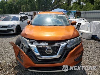 Piąte zdjęcie samochodu w środku: 2018 NISSAN ROGUE S VIN:5N1AT2MT9JC804076 - miniatura