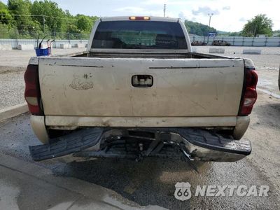 Zdjęcie 6 z 12 samochodu: 2004 CHEVROLET SILVERADO C1500 VIN:2GCEC19V441301057 - miniatura