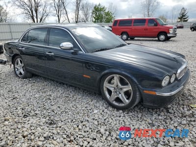 Czwarte zdjęcie samochodu z boku: 2005 JAGUAR SUPER V8 VIN:SAJWA82BX5TG48055 - miniatura