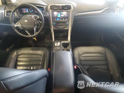 Zdjęcie 8 z 13 samochodu: 2018 FORD FUSION SE HYBRID VIN:3FA6P0LU5JR129864 - miniatura