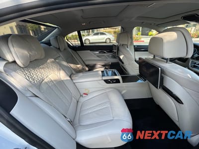 Zdjęcie 6 z 11 samochodu: 2019 BMW 750 I VIN:WBA7F0C53KGM25935 - miniatura
