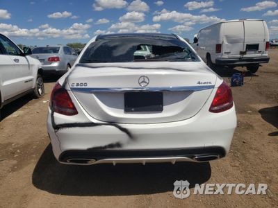 Zdjęcie 6 z 12 samochodu: 2015 MERCEDES-BENZ C 300 4MATIC VIN:55SWF4KB7FU066763 - miniatura