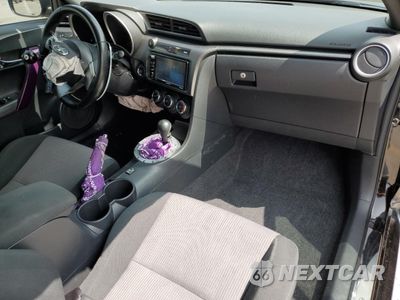 Zdjęcie 8 z 14 samochodu: 2016 TOYOTA SCION TC VIN:JTKJF5C76GJ021795 - miniatura