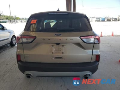 Zdjęcie 6 z 13 samochodu: 2021 FORD ESCAPE SE VIN:1FMCU0G63MUB00700 - miniatura