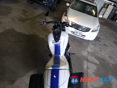 Zdjęcie 6 z 10 samochodu: 2019 SUZUKI VZR1800 VIN:JS1VY53A4K7100302 - miniatura