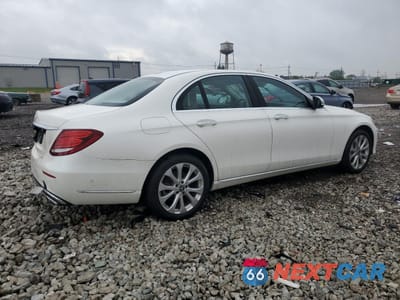 Trzecie zdjęcie samochodu z tyłu: 2020 MERCEDES-BENZ E 350 VIN:WDDZF8DBXLA748839 - miniatura