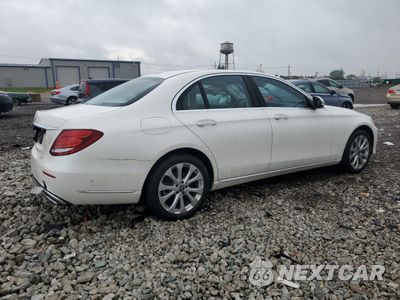 Trzecie zdjęcie samochodu z tyłu: 2020 MERCEDES-BENZ E 350 VIN:WDDZF8DBXLA748839 - miniatura