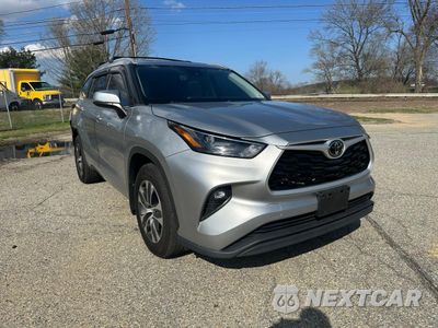 2022 TOYOTA HIGHLANDER XLE 5TDHZRBH2NS163799 - główne zdjęcie licytacji z USA - miniatura
