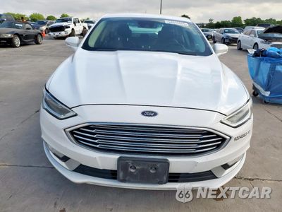 Piąte zdjęcie samochodu w środku: 2017 FORD FUSION SE HYBRID VIN:3FA6P0LU0HR410142 - miniatura