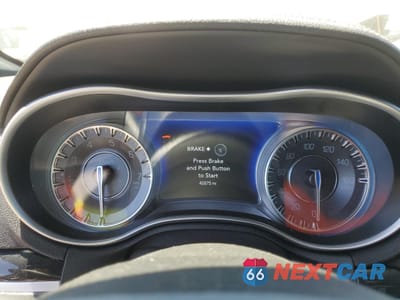 Zdjęcie 9 z 12 samochodu: 2021 CHRYSLER 300 S VIN:2C3CCABT1MH604194 - miniatura