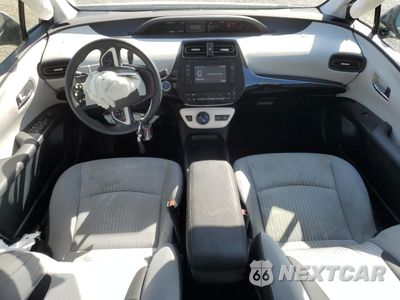 Zdjęcie 8 z 14 samochodu: 2016 TOYOTA PRIUS VIN:JTDKARFU2G3027973 - miniatura
