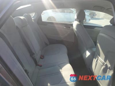 Zdjęcie 10 z 12 samochodu: 2019 HYUNDAI SONATA SE VIN:5NPE24AF9KH732403 - miniatura