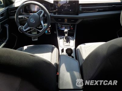 Zdjęcie 8 z 15 samochodu: 2025 VOLKSWAGEN JETTA SPORT VIN:3VWBX7BU7SM019705 - miniatura