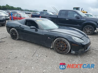 Czwarte zdjęcie samochodu z boku: 2005 CHEVROLET CORVETTE VIN:1G1YY24U955105420 - miniatura