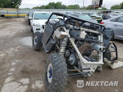 Trzecie zdjęcie samochodu z tyłu: 2023 CAN-AM MAVERICK X3 X RS TURBO RR VIN:3JBVXAV2XPE000786 - miniatura