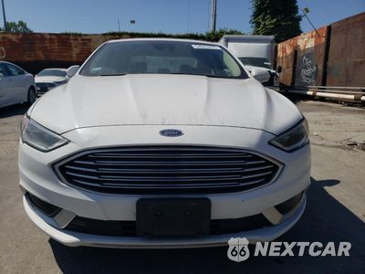 Piąte zdjęcie samochodu w środku: 2018 FORD FUSION SE HYBRID VIN:3FA6P0LU4JR129967 - miniatura
