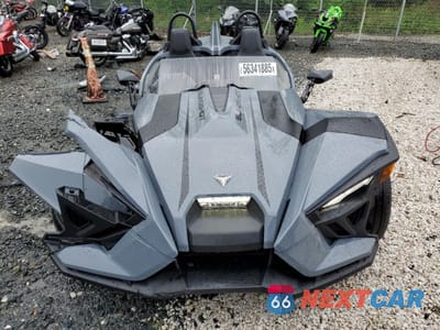Piąte zdjęcie samochodu w środku: 2023 POLARIS SLINGSHOT SL VIN:57XAAPGD0P8154486 - miniatura