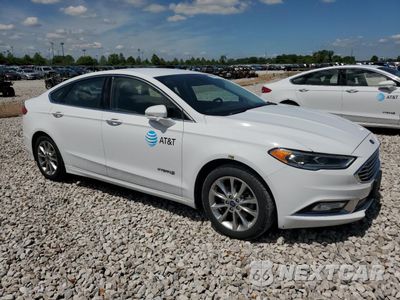 Czwarte zdjęcie samochodu z boku: 2017 FORD FUSION SE HYBRID VIN:3FA6P0LU0HR409072 - miniatura