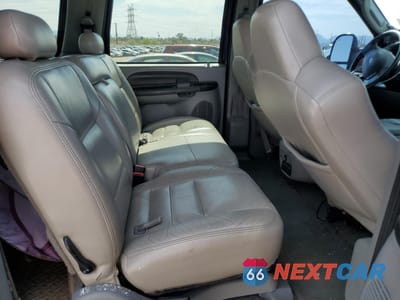 Zdjęcie 11 z 15 samochodu: 2005 FORD EXCURSION XLT VIN:1FMSU41P35EC93673 - miniatura