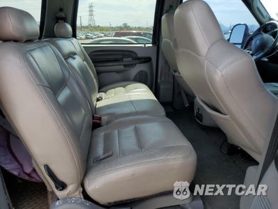 Zdjęcie 11 z 15 samochodu: 2005 FORD EXCURSION XLT VIN:1FMSU41P35EC93673 - miniatura