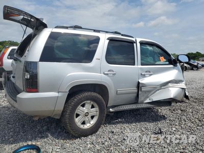 Trzecie zdjęcie samochodu z tyłu: 2013 CHEVROLET TAHOE K1500 LT VIN:1GNSKBE09DR224822 - miniatura