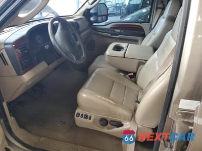 Zdjęcie 7 z 14 samochodu: 2005 FORD F250 SUPER DUTY VIN:1FTSW21P95EB20761 - miniatura