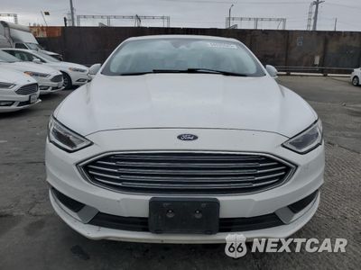 Piąte zdjęcie samochodu w środku: 2018 FORD FUSION SE HYBRID VIN:3FA6P0LU7JR171713 - miniatura