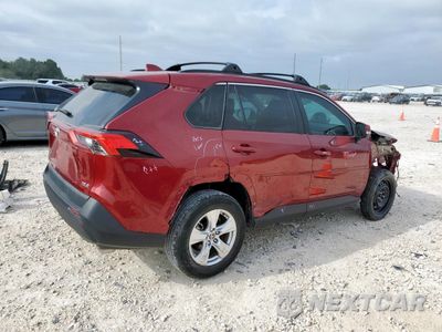 Trzecie zdjęcie samochodu z tyłu: 2021 TOYOTA RAV4 XLE VIN:2T3W1RFV1MW145824 - miniatura