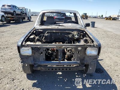 Piąte zdjęcie samochodu w środku: 1990 TOYOTA PICKUP 1/2 TON SHORT WHEELBASE VIN:JT4RN81R7L5077914 - miniatura