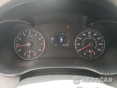 Zdjęcie 9 z 13 samochodu: 2018 KIA OPTIMA LX VIN:5XXGT4L10JG238268 - miniatura