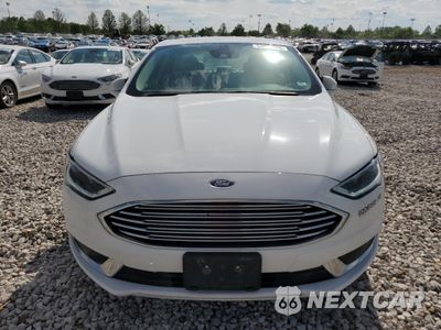 Piąte zdjęcie samochodu w środku: 2018 FORD FUSION SE HYBRID VIN:3FA6P0LU8JR171851 - miniatura