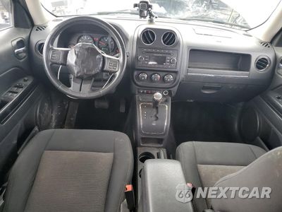 Zdjęcie 8 z 16 samochodu: 2012 JEEP PATRIOT LATITUDE VIN:1C4NJPFB4CD639905 - miniatura