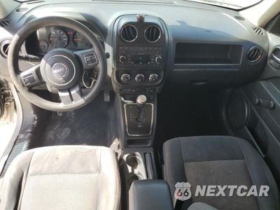 Zdjęcie 8 z 15 samochodu: 2011 JEEP PATRIOT SPORT VIN:1J4NT1GA3BD103839 - miniatura