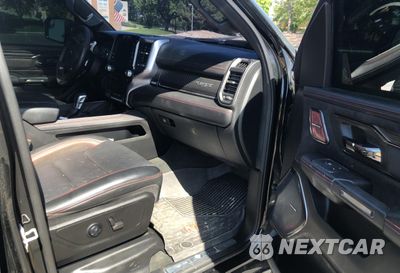 Piąte zdjęcie samochodu w środku: 2022 RAM 1500 TRX VIN:1C6SRFU92NN335711 - miniatura