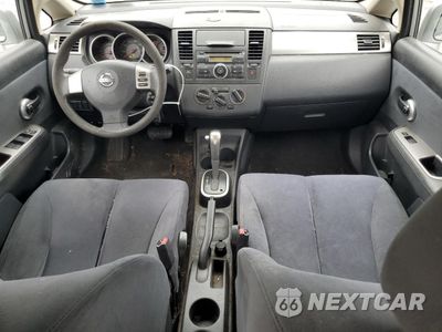 Zdjęcie 8 z 12 samochodu: 2009 NISSAN VERSA S VIN:3N1BC13E29L367112 - miniatura