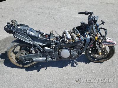 1998 SUZUKI GSX750 F JS1GR7GA0W2100683 - główne zdjęcie licytacji z USA - miniatura