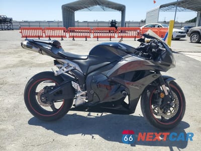 2017 HONDA CBR600 RR JH2PC40009K203170 - główne zdjęcie licytacji z USA - miniatura
