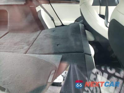 Zdjęcie 10 z 12 samochodu: 2021 TESLA MODEL S VIN:5YJSA1E69MF439133 - miniatura