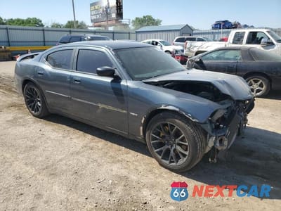 Czwarte zdjęcie samochodu z boku: 2008 DODGE CHARGER VIN:2B3LA53H68H272604 - miniatura