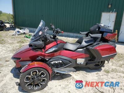 Trzecie zdjęcie samochodu z tyłu: 2021 CAN-AM SPYDER ROADSTER RT VIN:2BXNBDD22MV004931 - miniatura