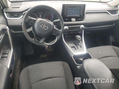 Zdjęcie 8 z 16 samochodu: 2021 TOYOTA RAV4 XLE VIN:2T3W1RFV3MW118530 - miniatura