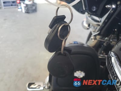 Zdjęcie 8 z 10 samochodu: 2014 HARLEY-DAVIDSON FLHTCUTG TRI GLIDE ULTRA VIN:1HD1MAL16EB854147 - miniatura