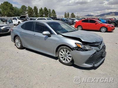 Czwarte zdjęcie samochodu z boku: 2019 TOYOTA CAMRY L VIN:4T1B11HK5KU240525 - miniatura